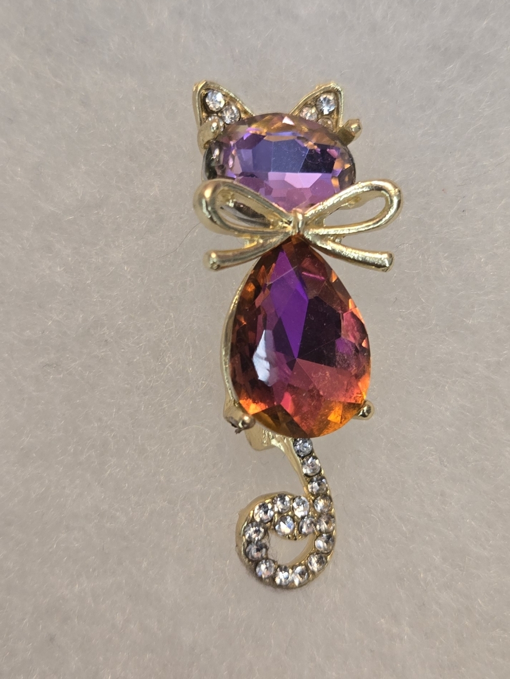 Gold Tone Cat Brooch with Purple-Orange Crystal
